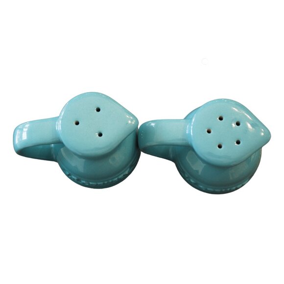 Le Creuset Retired Limited Color Ombre Blue Salt & Pepper Shakers Set Stoneware - Picture 6 of 6